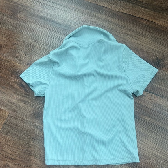 Light blue/green/grey button up to Abercrombie and Fitch - Picture 4 of 4